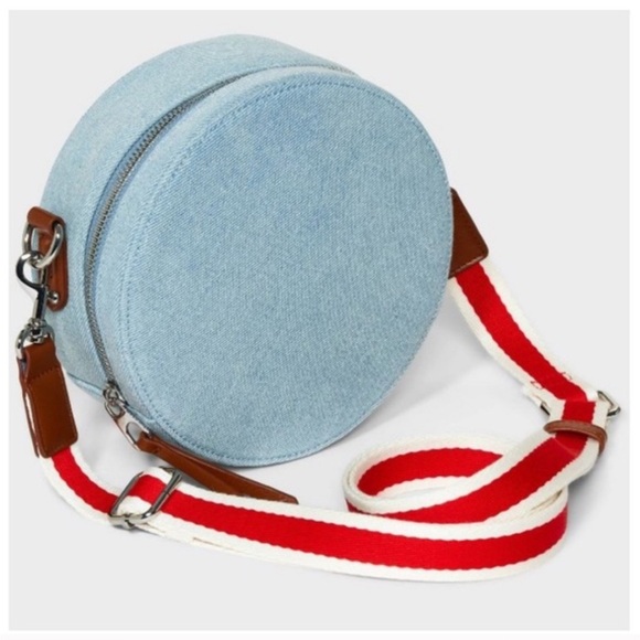 Universal Thread Purse - Picture 1 of 8